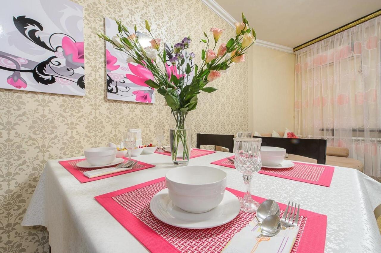 золотой квадрат шевченко 75 Apartment